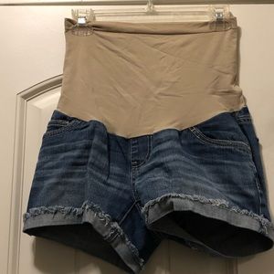 Maternity shorts